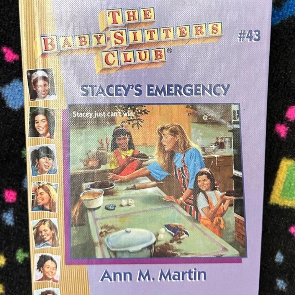 THE BABYSITTERS CLUB - STACEY’S EMERGENCY BOOK‎